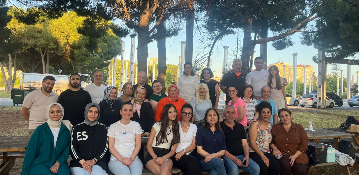 İnsan ve Toplum Bilimleri Fakültesi Personeli Motivasyon Pikniğinde Bir Araya Geldi